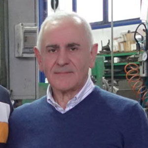 Domenico Fraraccio, amministratore della VF Knives, azienda produttrice del coltello artigianale TOK